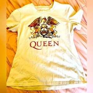 Women’s band tshirt